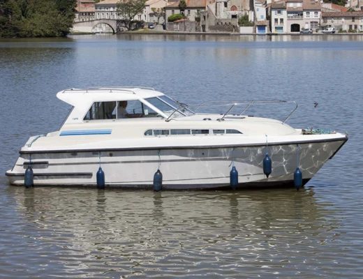 Photo : Bateau Fluvial Capri 10
